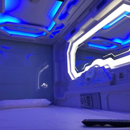 Izzzleep Aeropuerto Terminal 2 Hotel Mexico By Eksteriør billede